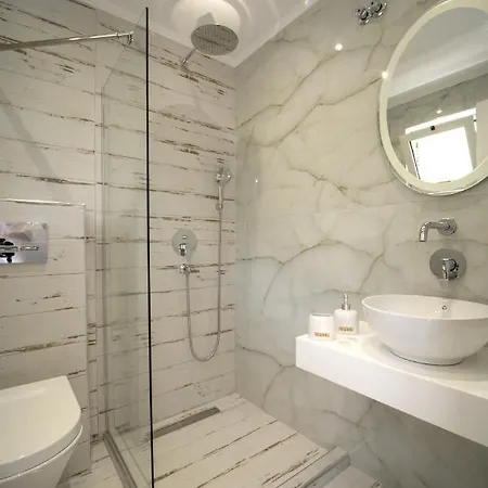 Apartament Golden View