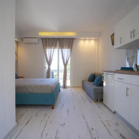 Golden View כריסי אמודיה