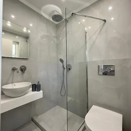 Golden View כריסי אמודיה