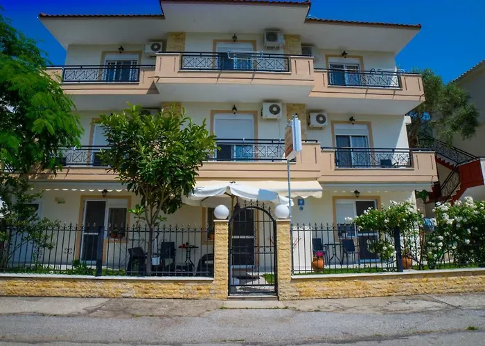 Golden View Apartament *